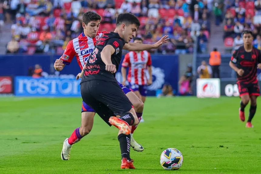 Atlético San Luis celebrando un gol